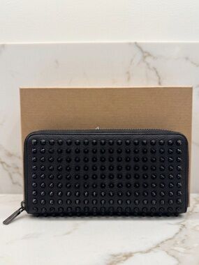 Christian Louboutin Panettone Spiked Zip Wallet Black Leather Red Sole Authentic